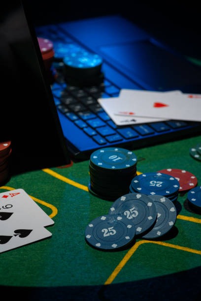 Mobile phone displaying live roulette table with HD feed on jendral888
